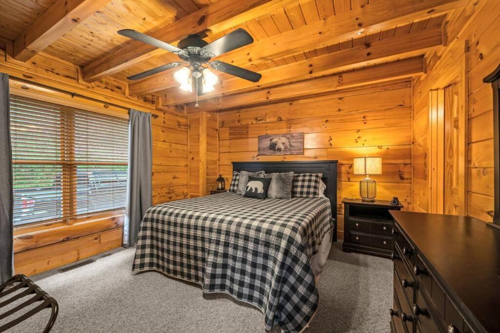 2-Bedroom Cabin With 2 Master Suites, Loft, Half-Bath And Hot Tub In A Serene Resort Setting Сивиървил Екстериор снимка
