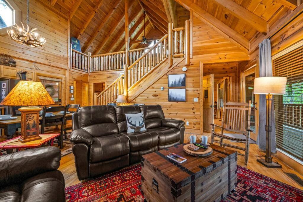 2-Bedroom Cabin With 2 Master Suites, Loft, Half-Bath And Hot Tub In A Serene Resort Setting Сивиървил Екстериор снимка