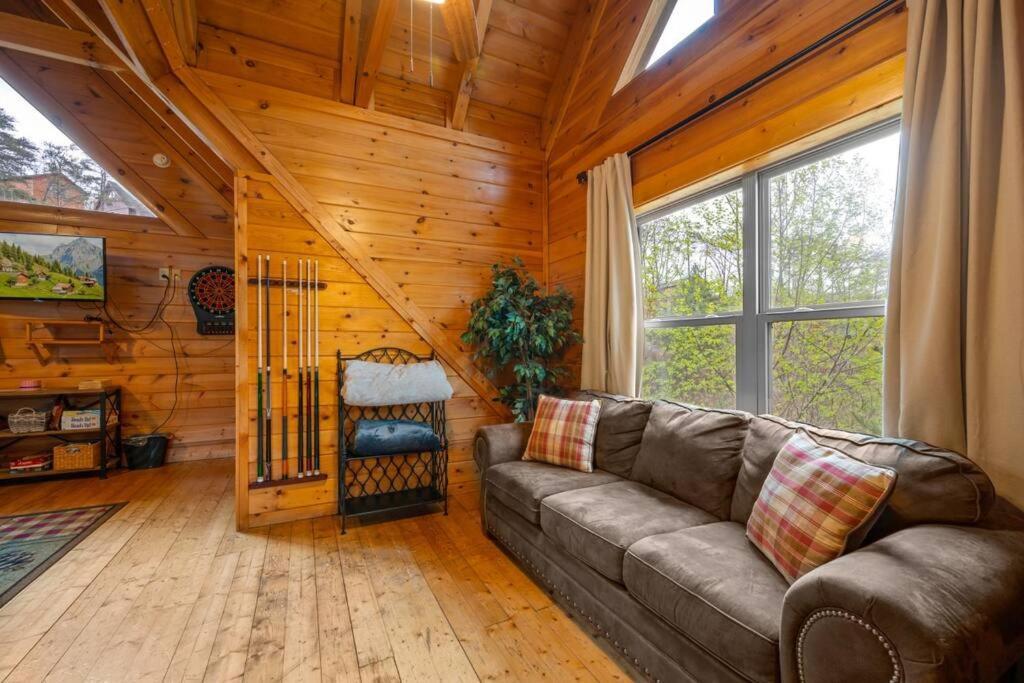 2-Bedroom Cabin With 2 Master Suites, Loft, Half-Bath And Hot Tub In A Serene Resort Setting Сивиървил Екстериор снимка